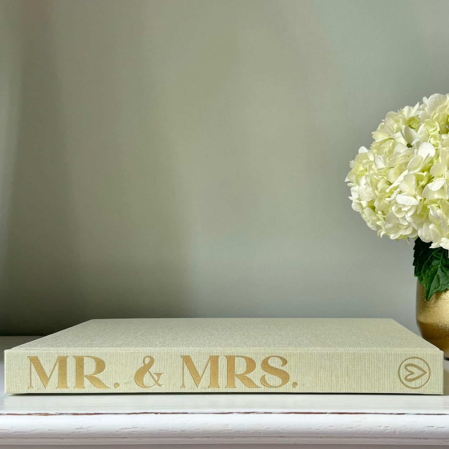 Mr. & Mrs. Wedding Guest Book