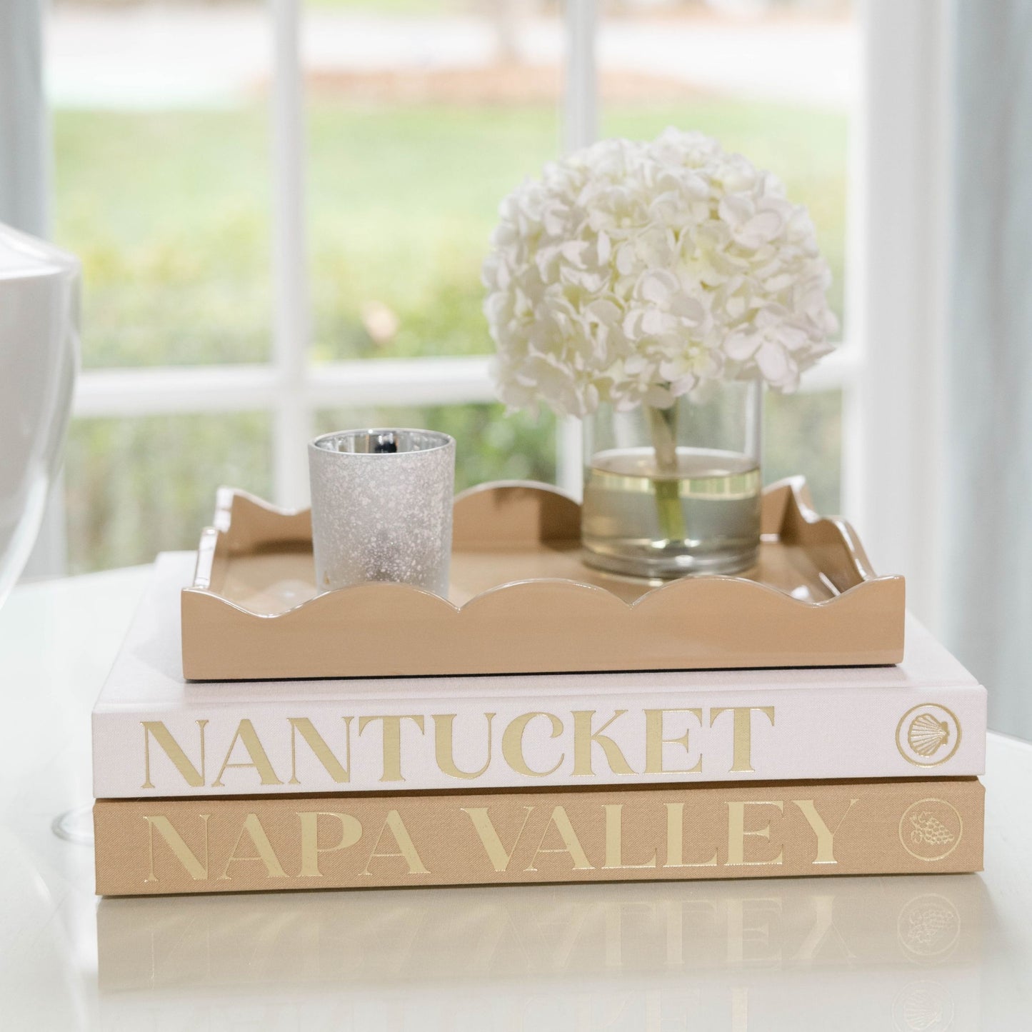 Scalloped Book Topper Tray