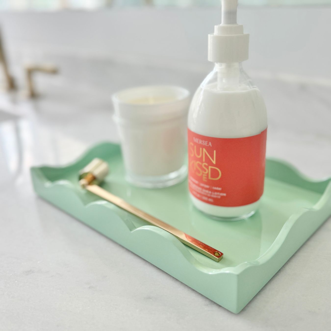 Scalloped Book Topper Tray - Mint Green