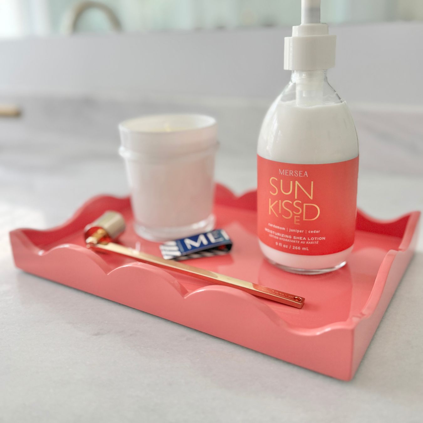 Scalloped Book Topper Tray - Coral