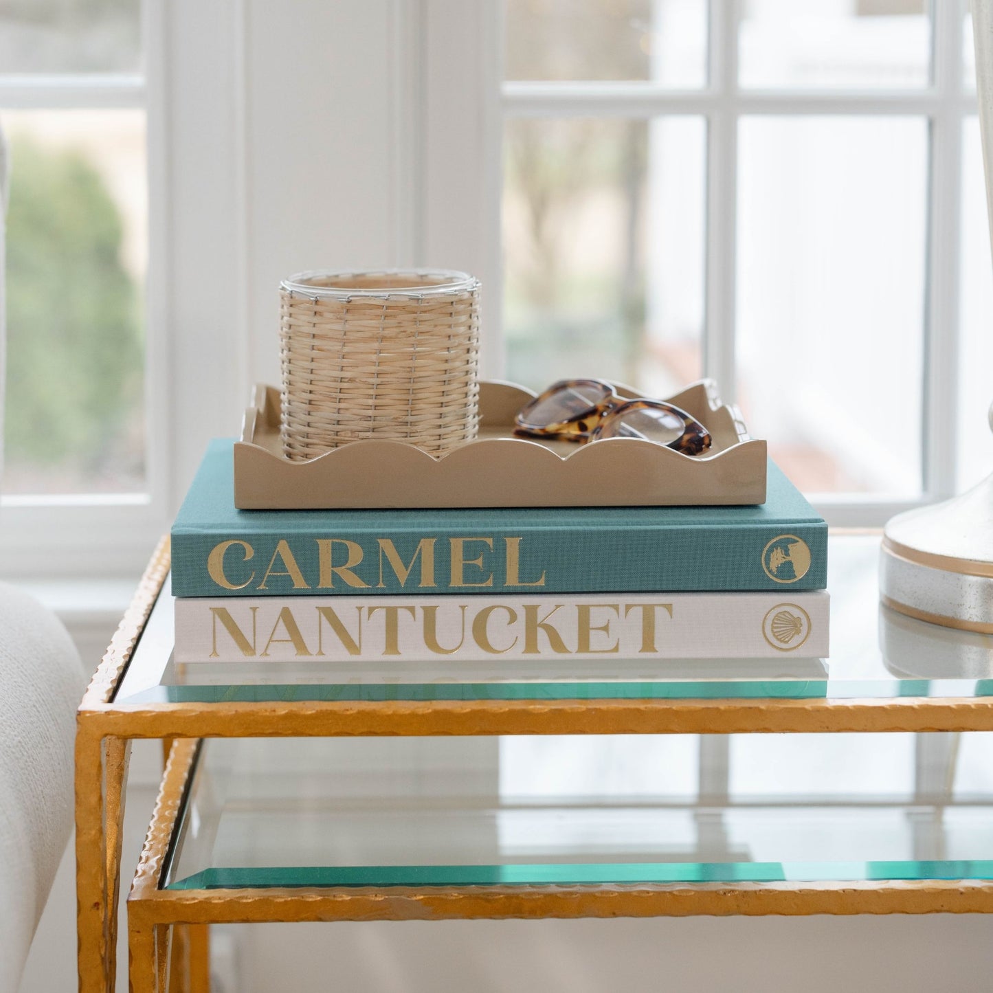 Scalloped Book Topper Tray