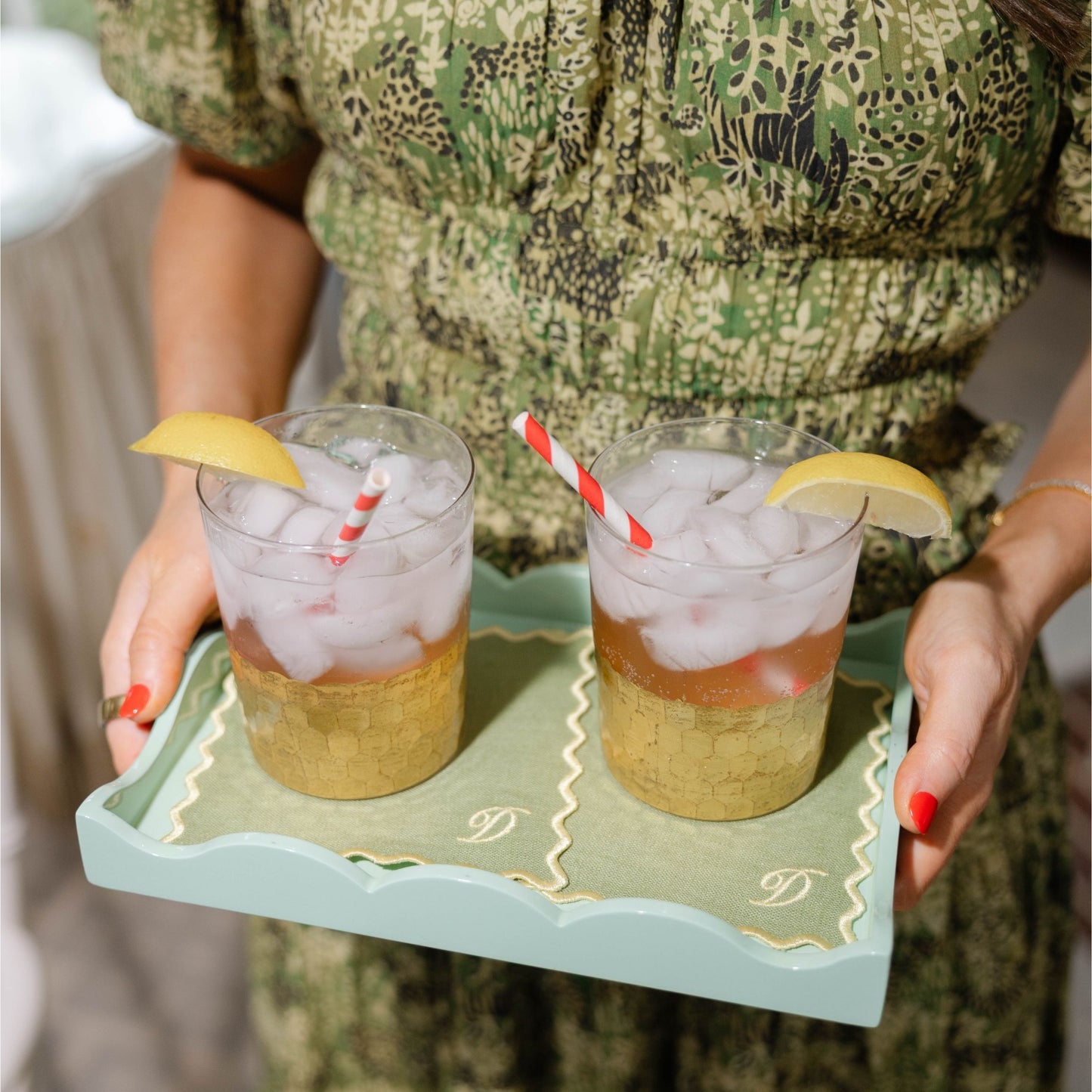 Scalloped Book Topper Tray