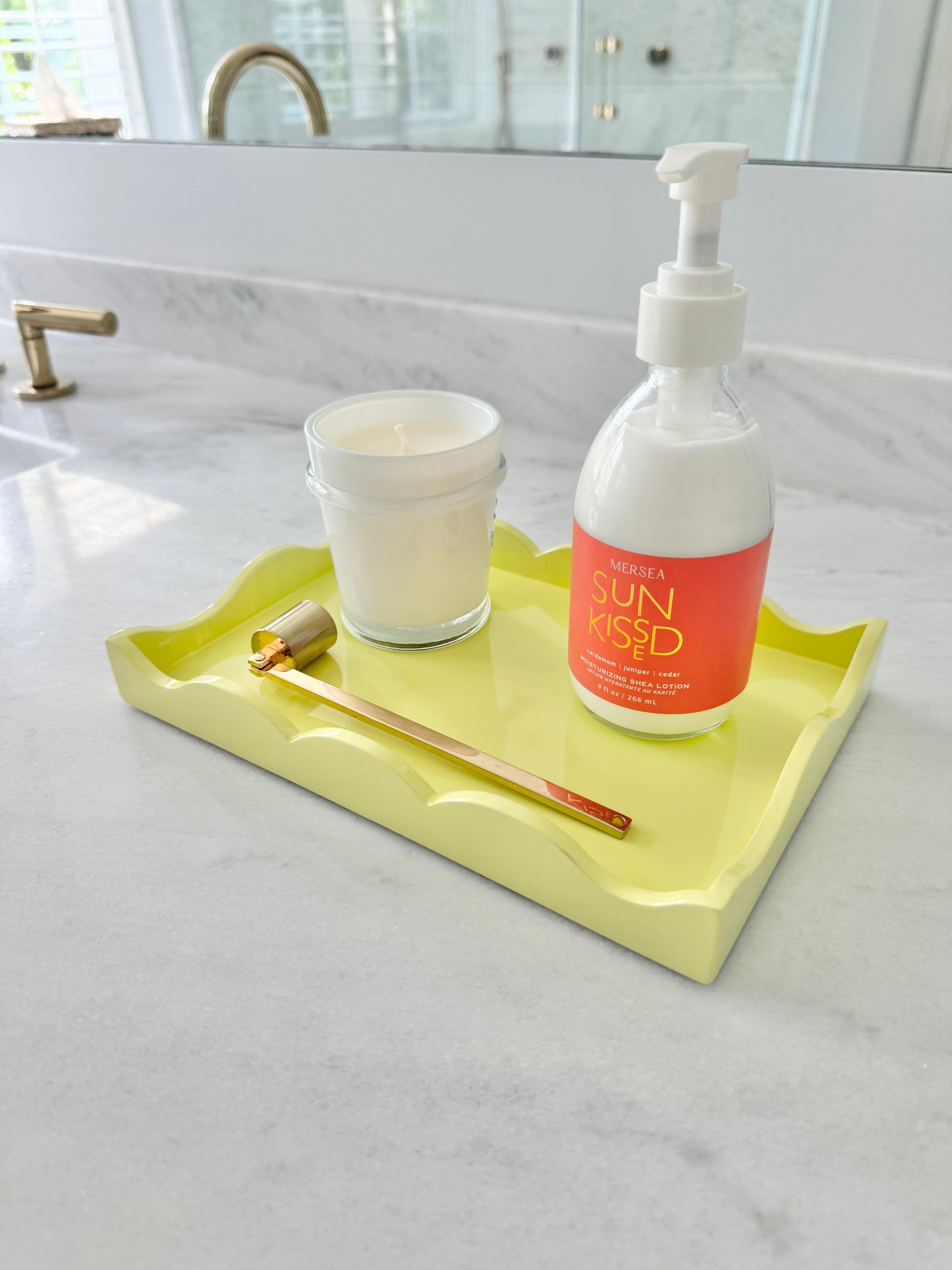 Serendipity Book Topper Lacquer Tray- Scalloped
