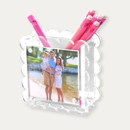 Clear Acrylic Scallop Pen Holder