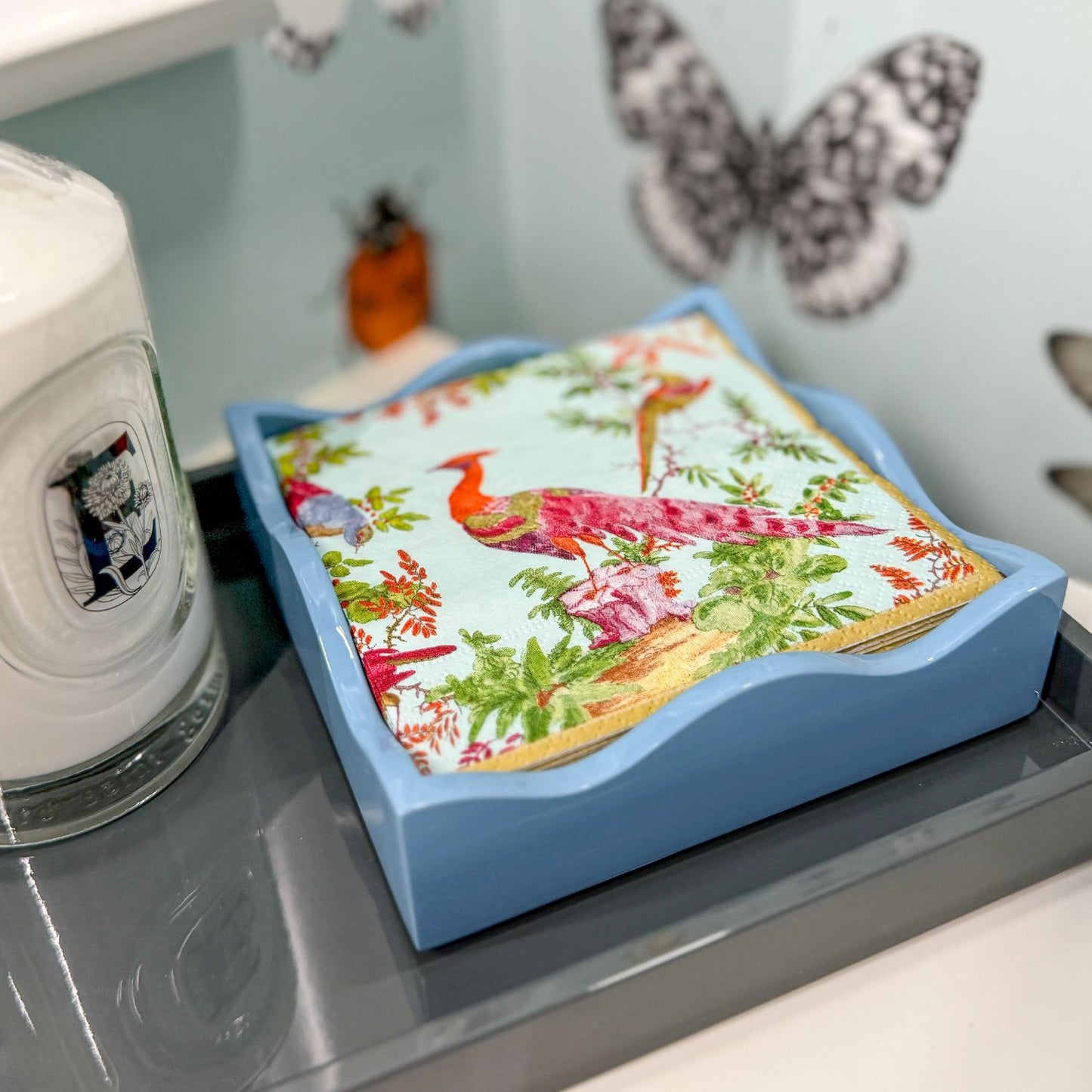 Lacquered Scalloped Napkin Tray